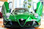 Alfa Romeo 4C: El Deportivo Italiano Ligero con Diseño Impactante y Rendimiento Potente que Enamora a los Amantes de la Velocidad